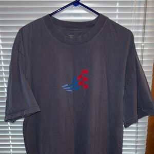 Men's Gray T-Shirt with Blue and Red Graphic